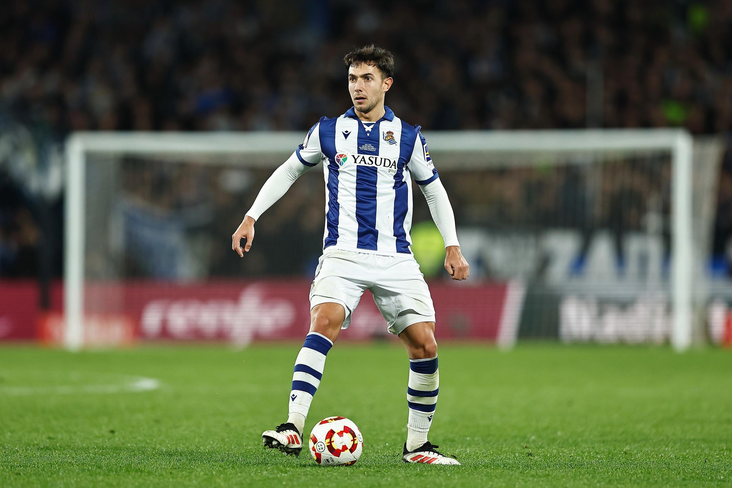 乐鱼体育-转会期足总杯传出新动向，皇家社会强势反弹，管理层表态：媒体盛赞，控场能力受关注的简单介绍-乐鱼体育